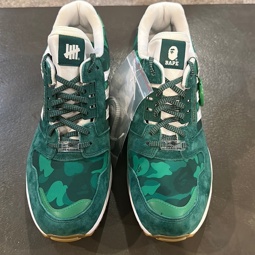 2020 BAPE x Undefeated x ZX 8000 'A-ZX Series - Green Camo